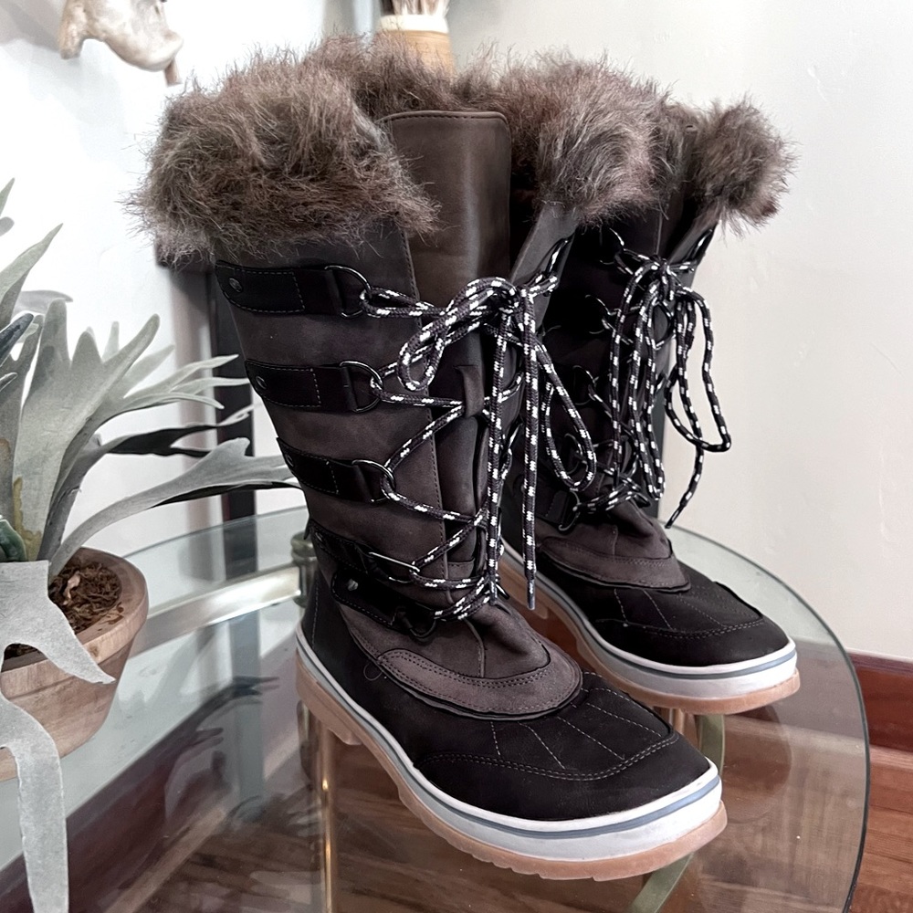 Mid Calf Winter snow Boots in brown black 
Weather water resistant warm lined